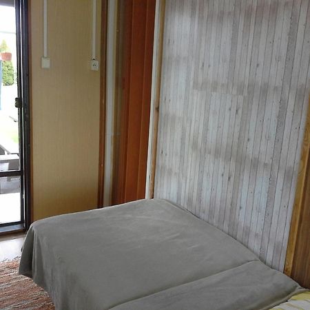Utulny Privat Apartment Velky Meder Exterior photo